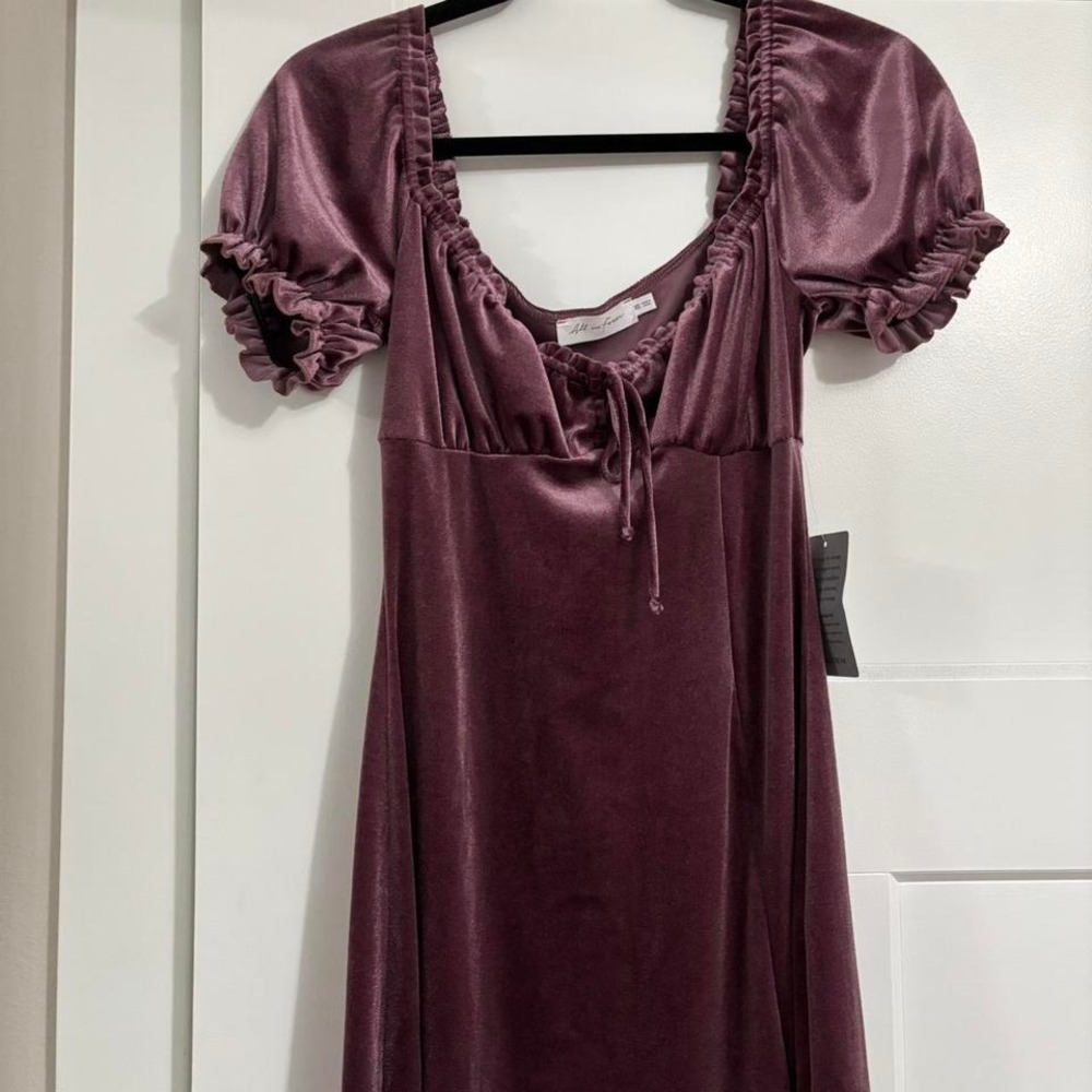 Violet velvet All in Favor midi dress new‎ with tags* puff sleeve - Picture 2 of 6
